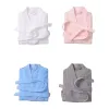 ويمكن اختيار رداء حمام سميك من القطن النقي بألوان متعددة Item Picture